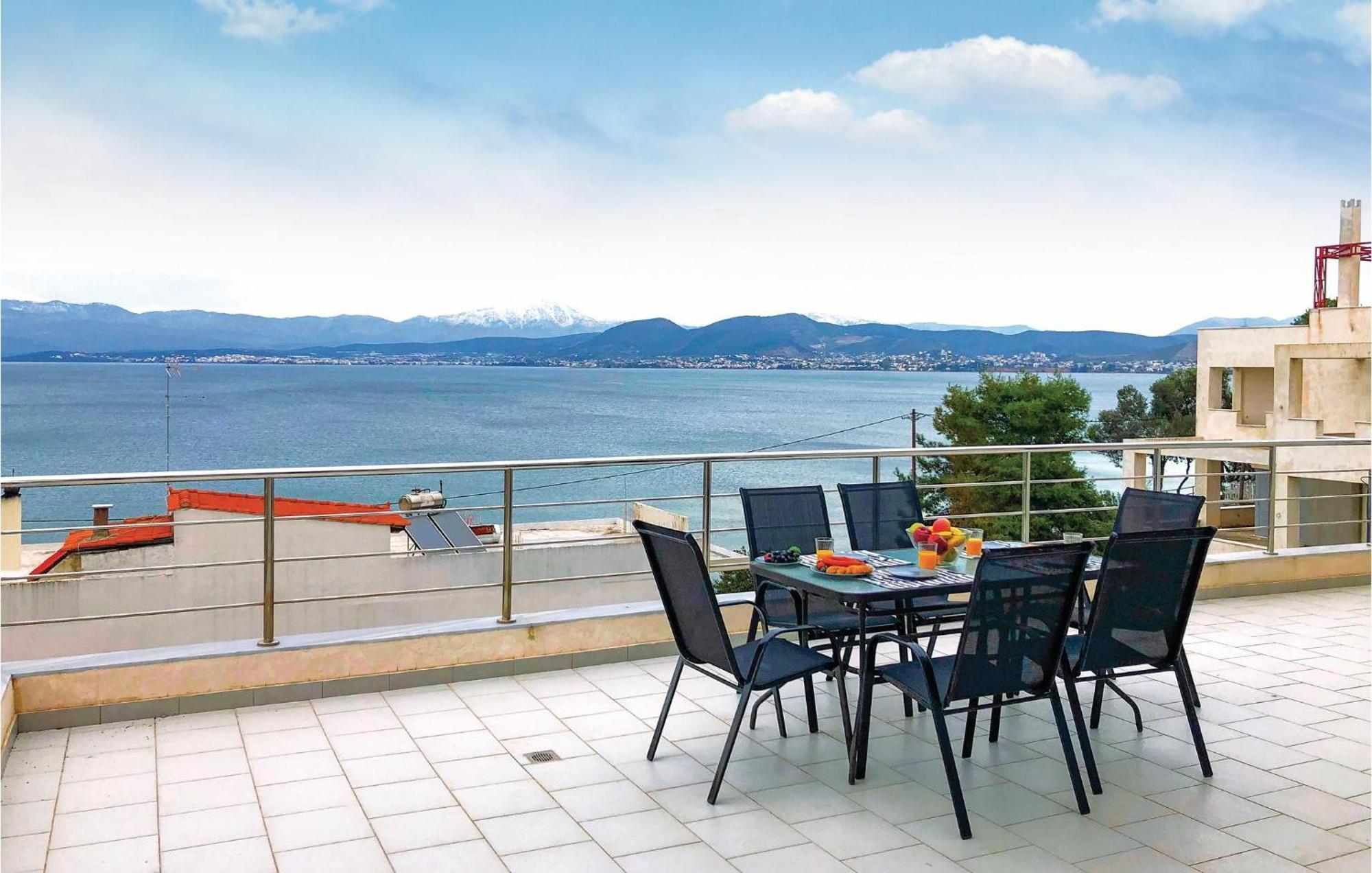 Amazing Home In Chalkida With Wifi Exterior photo
